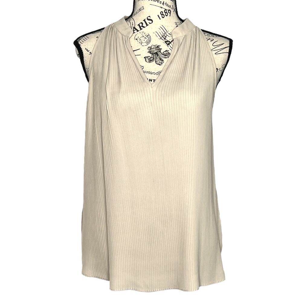 Banana Republic (MP) Ribbed Pleated Sleeveless Split Neck Banded Collar Blouse